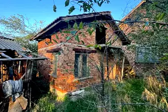 Къща в Перник, Радомир