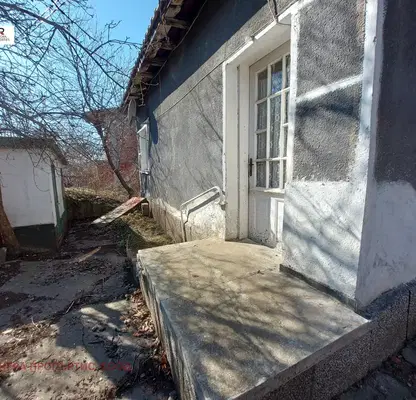 Photo 3 — House in Oblast Pernik, Radomir
