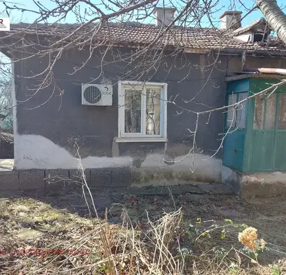 Снимка 5 — Къща с 2 входа и допълнителна постройка в Радомир