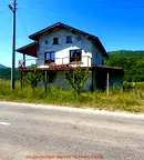 Къща в Перник, Трън