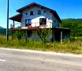 Снимка 2 — Къща в Перник, Трън