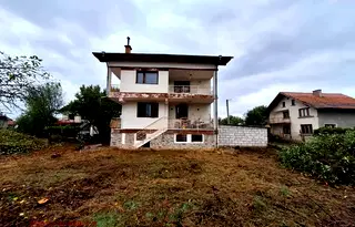 Къща в Перник, с. Беланица