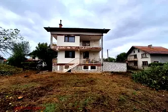 Къща в Перник, с. Беланица