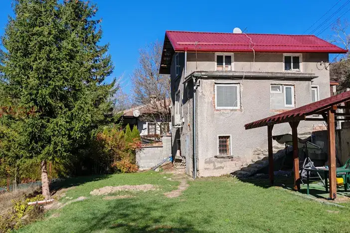 House in Oblast Pernik, Berende