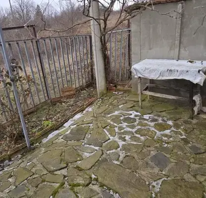 Photo 3 — House in Oblast Pernik, Bornarevo