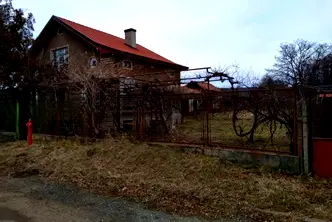 Къща в Перник, с. Долна Диканя