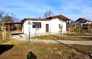 Къща в Перник, с. Долна Диканя