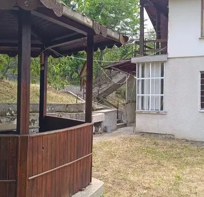 Снимка 3 — Къща в Перник, с. Драгичево