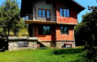 Къща в Перник, с. Филиповци