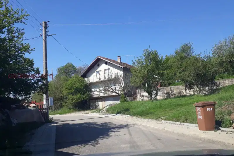House in Pernik, Gabrovdol