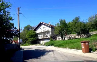 Къща в Перник, с. Габровдол