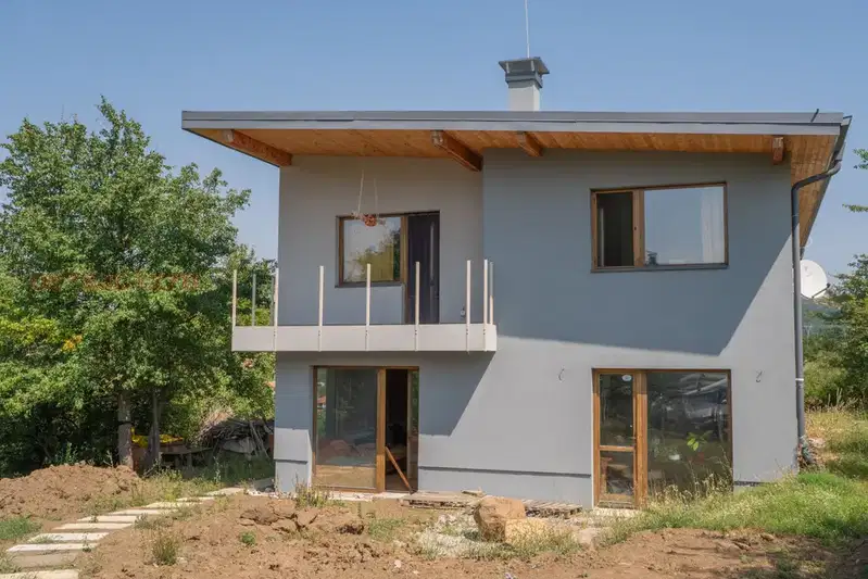 House in Oblast Pernik, Golemo Buchino