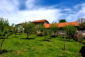 Къща в Перник, с. Горна Врабча