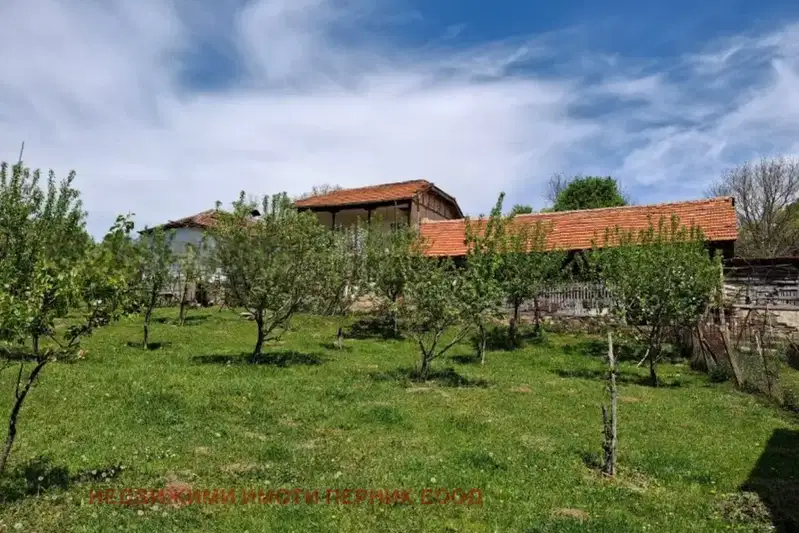 House in Oblast Pernik, с. Горна Врабча