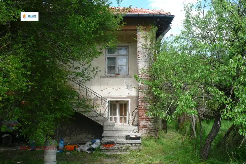 House in Oblast Pernik, Gyrlo