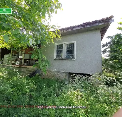 Снимка 3 — Къща в Перник, с. Извор