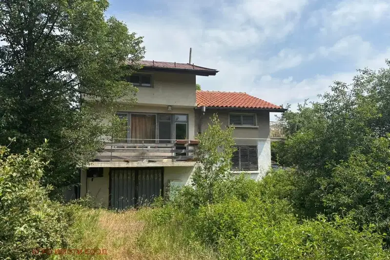 House in Oblast Pernik, Kasilag