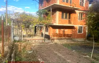 Къща в Перник, с. Кленовик