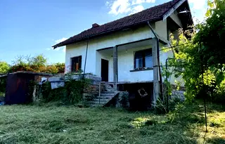Къща в Перник, с. Кралев дол