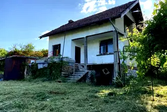 Къща в Перник, с. Кралев дол