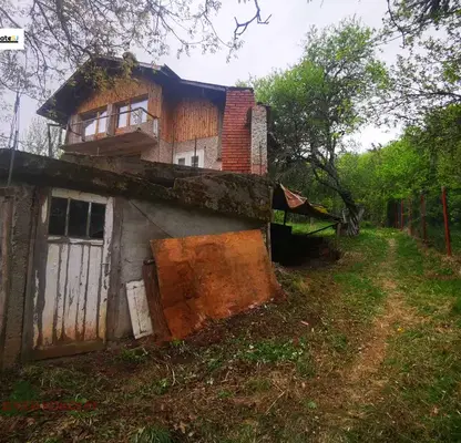 Снимка 4 — Къща в Перник, с. Мрамор