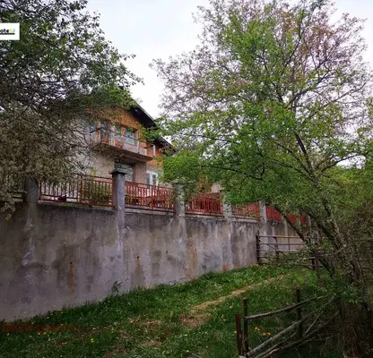Снимка 5 — Къща в Перник, с. Мрамор