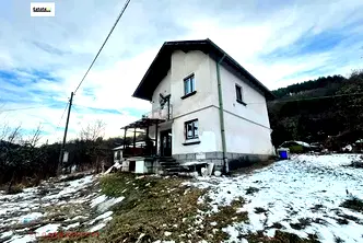 Къща в Перник, с. Мрамор