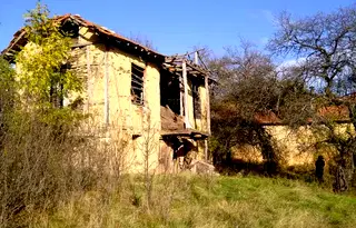 Къща в Перник, с. Мурено