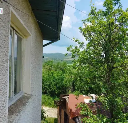Снимка 4 — Къща в Перник, с. Мурено