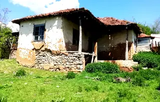 Къща в Перник, с. Поцърненци