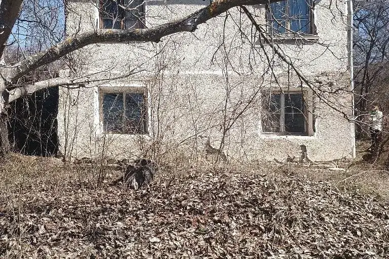 Къща в Перник, с. Поцърненци