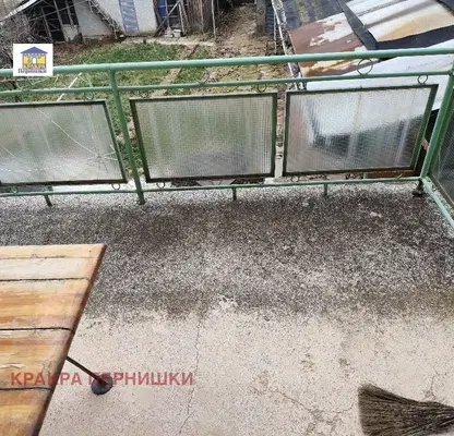 Снимка 2 — Къща в Перник, с. Селищен дол
