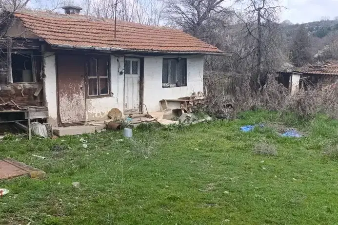 House in Oblast Pernik, Sirishtnik