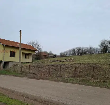 Photo 3 — House in Pernik, Slakovci
