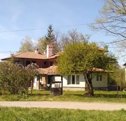 Снимка 2 — Къща в Перник, с. Витановци