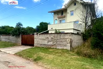 Къща в Перник, с. Владимир