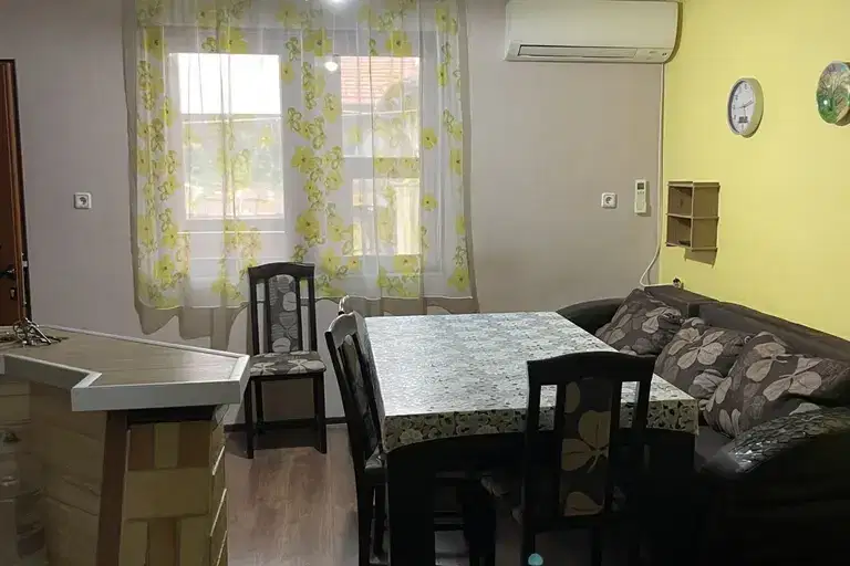 Къща в Плевен, Долни Дъбник