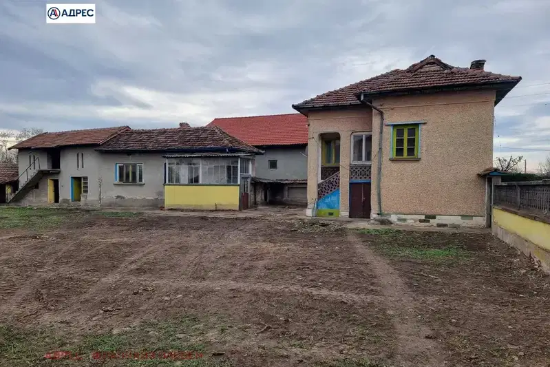 Къща в Плевен, Долни Дъбник