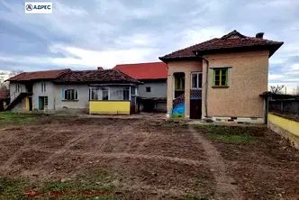 Къща в Плевен, Долни Дъбник
