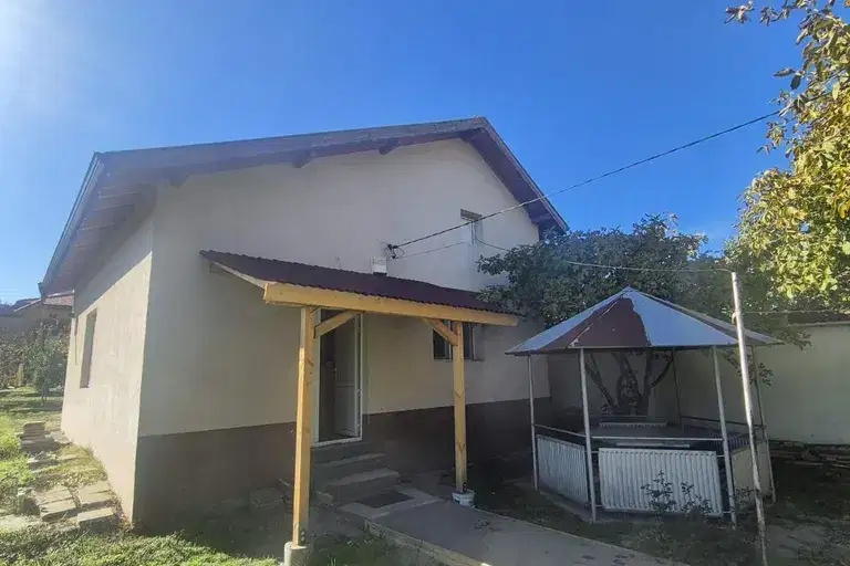 House in Oblast Pleven, Iskyr