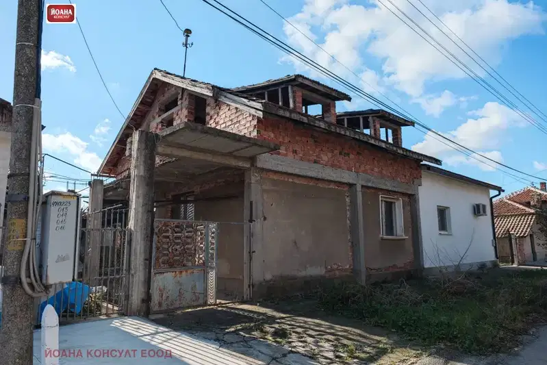 House in Oblast Pleven, Levski