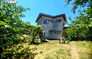 Къща в Плевен, Тръстеник