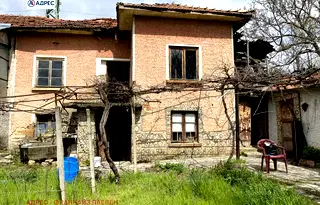 Къща в Плевен, с. Брестовец