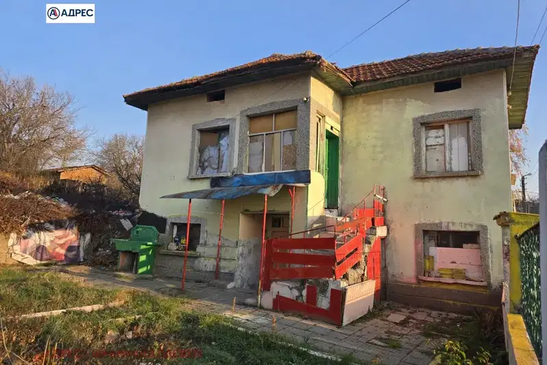 House in Oblast Pleven, Bukovlyk