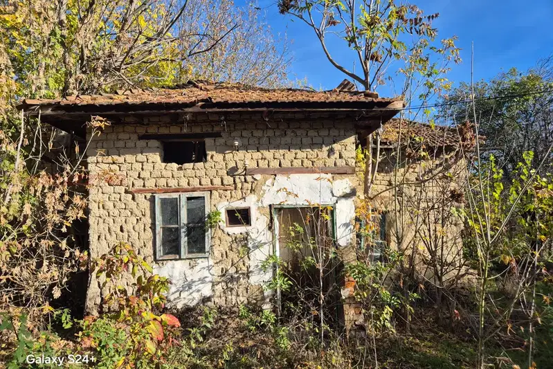 Къща в Плевен, с. Дебово