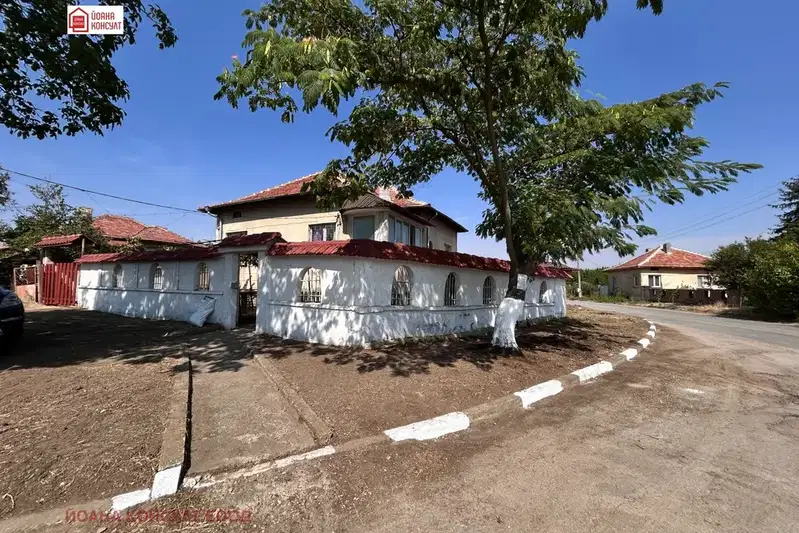 Къща в Плевен, с. Горни Дъбник