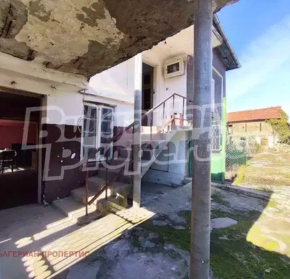 Photo 4 — Two-storey house with garage in Gradina village, Pleven region