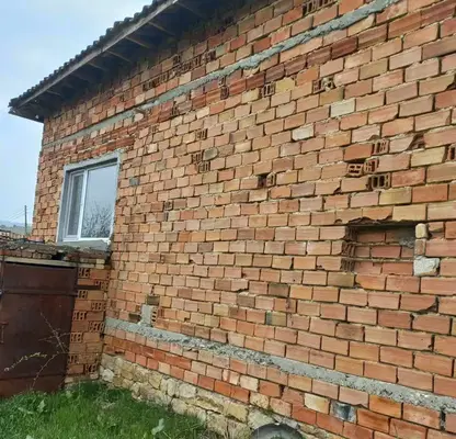 Снимка 3 — Едноетажна къща с 3 стаи в с. Козар Белене, двор 1430 кв.м.