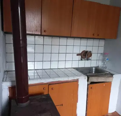 Снимка 5 — Едноетажна къща с 3 стаи в с. Козар Белене, двор 1430 кв.м.