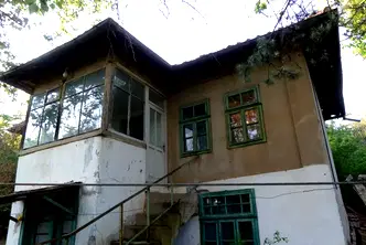 Къща в Плевен, с. Лазарово